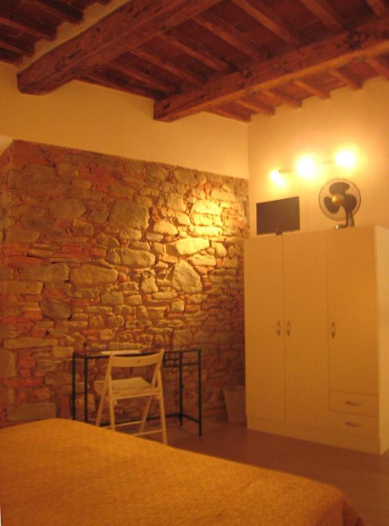 Rinathos Guesthouse Arezzo Ngoại thất bức ảnh